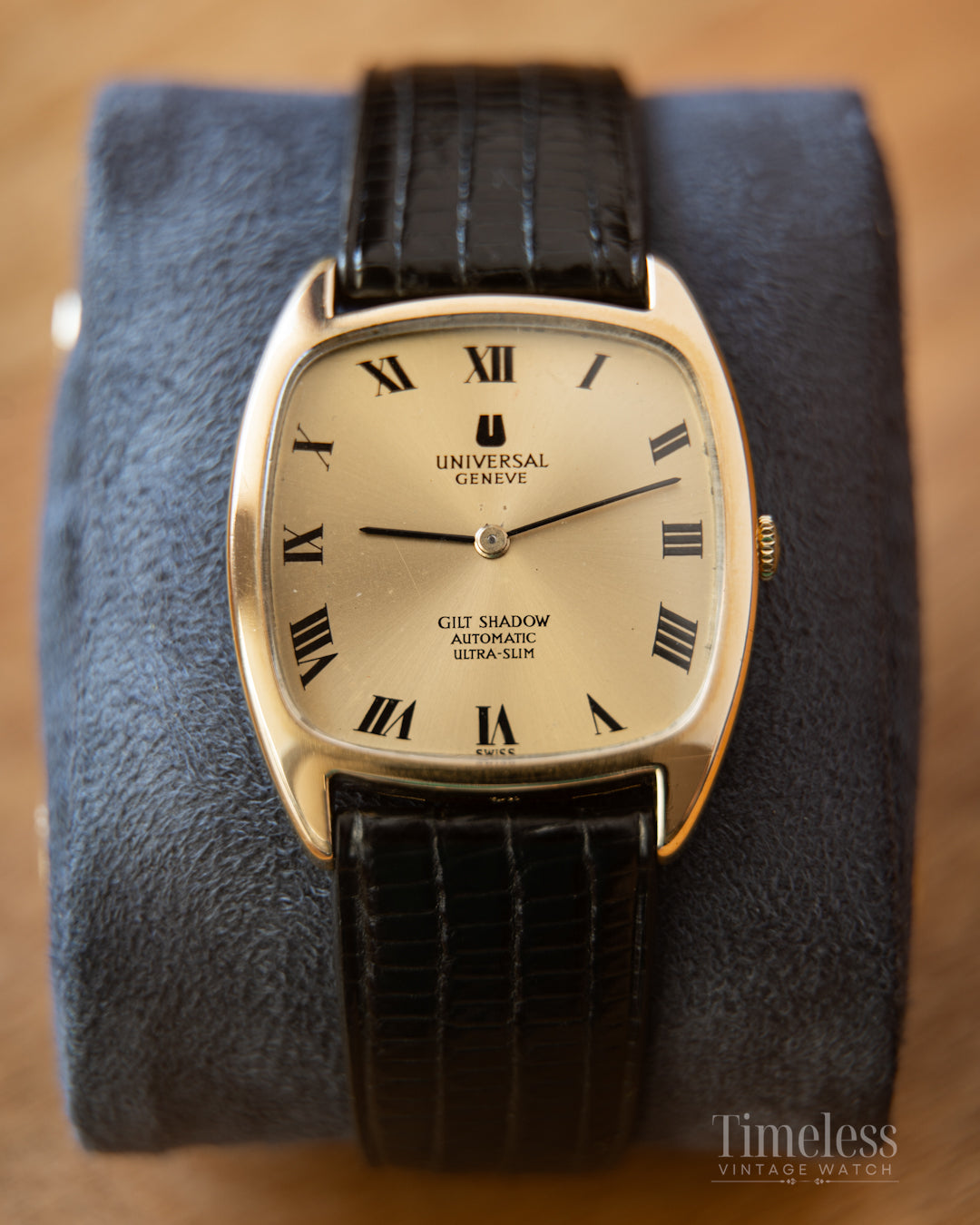 Universal Genéve Gilt Shadow Ultra Slim Automatic