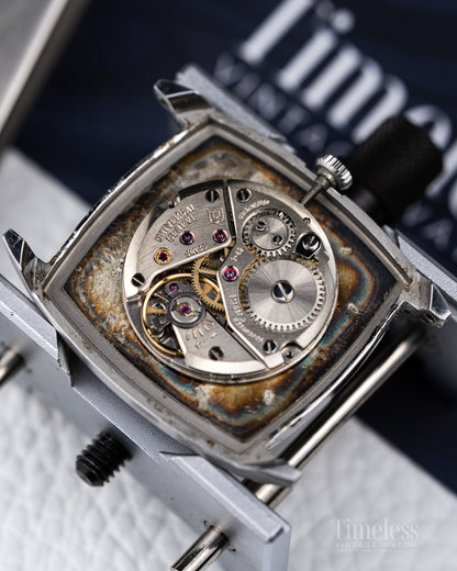 Universal Genève Ref. 842114, Tank - Manual Wind 1-42 1970