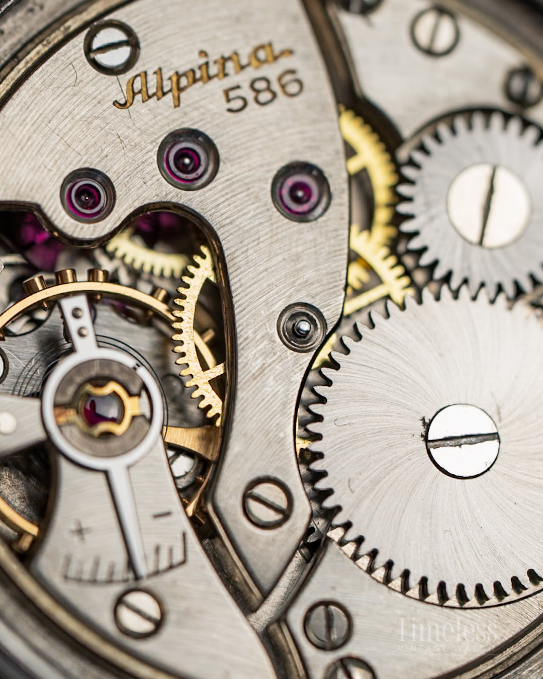 Alpina 1930s Borgel Case – Gilt Singer Dial – Cal. 586