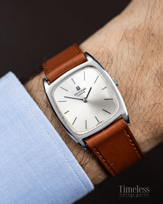 Universal Genève Ref. 842114, Tank - Manual Wind 1-42 1970